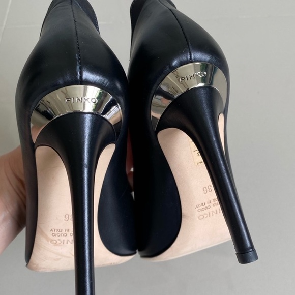 Worn 1x too big for me-need gone - Picture 4 of 5